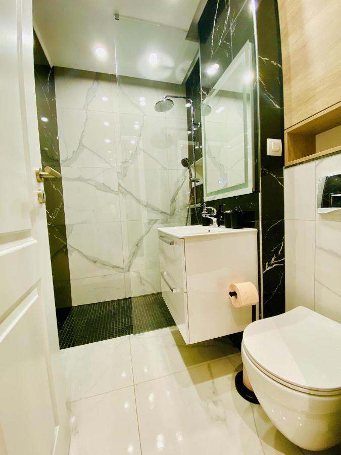 Milton Flats Apartment *